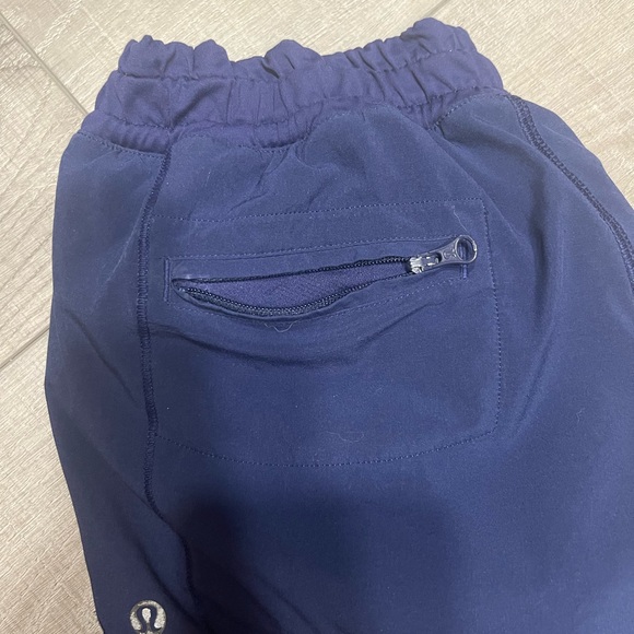 Navy Lululemon Hotty Hots 4” - Picture 5 of 6